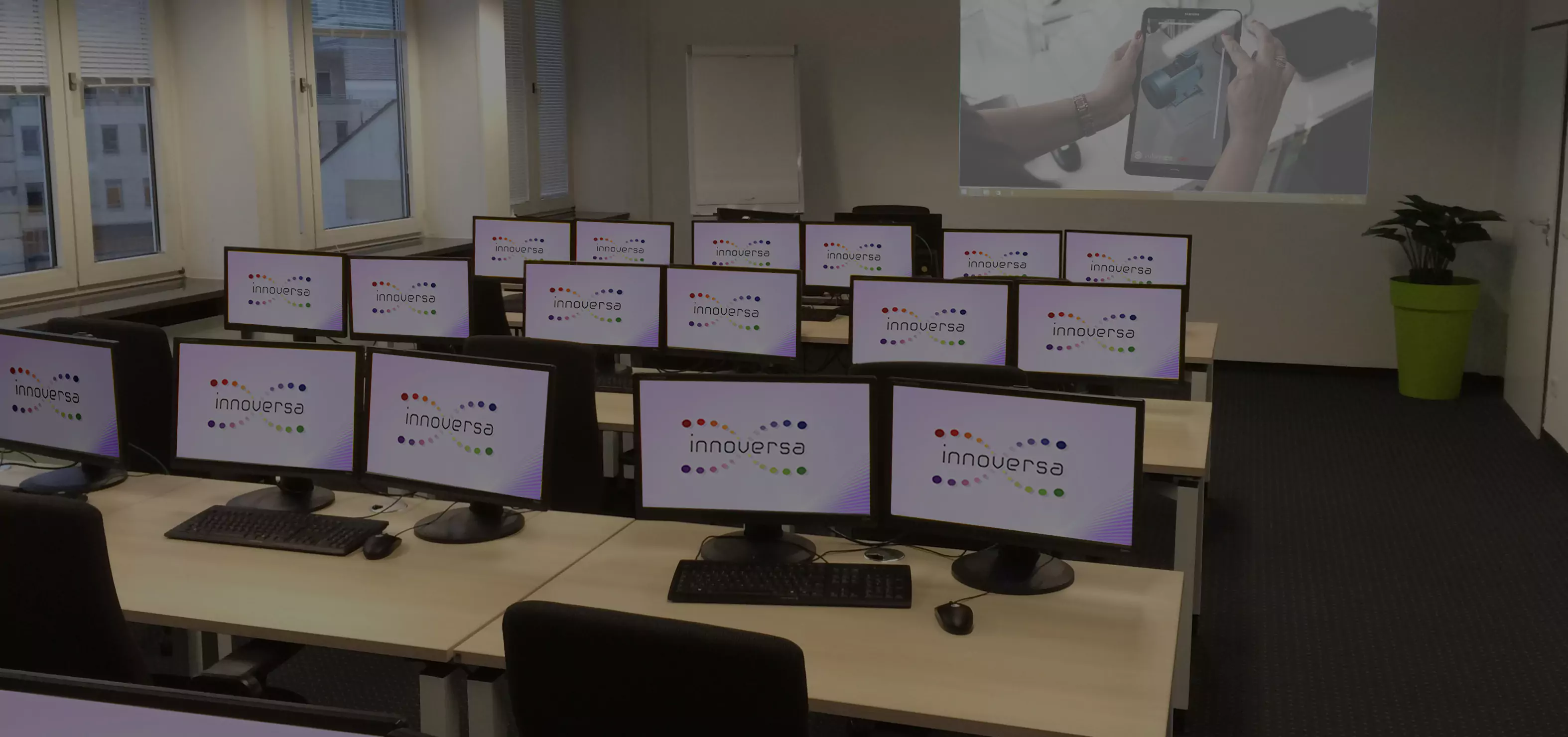 Training room with Innoversa workstations